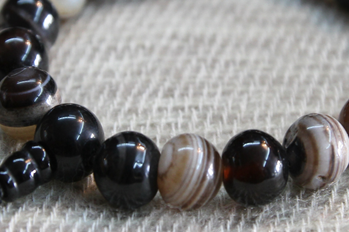 Resilient Spirit Agate Wrist Mala