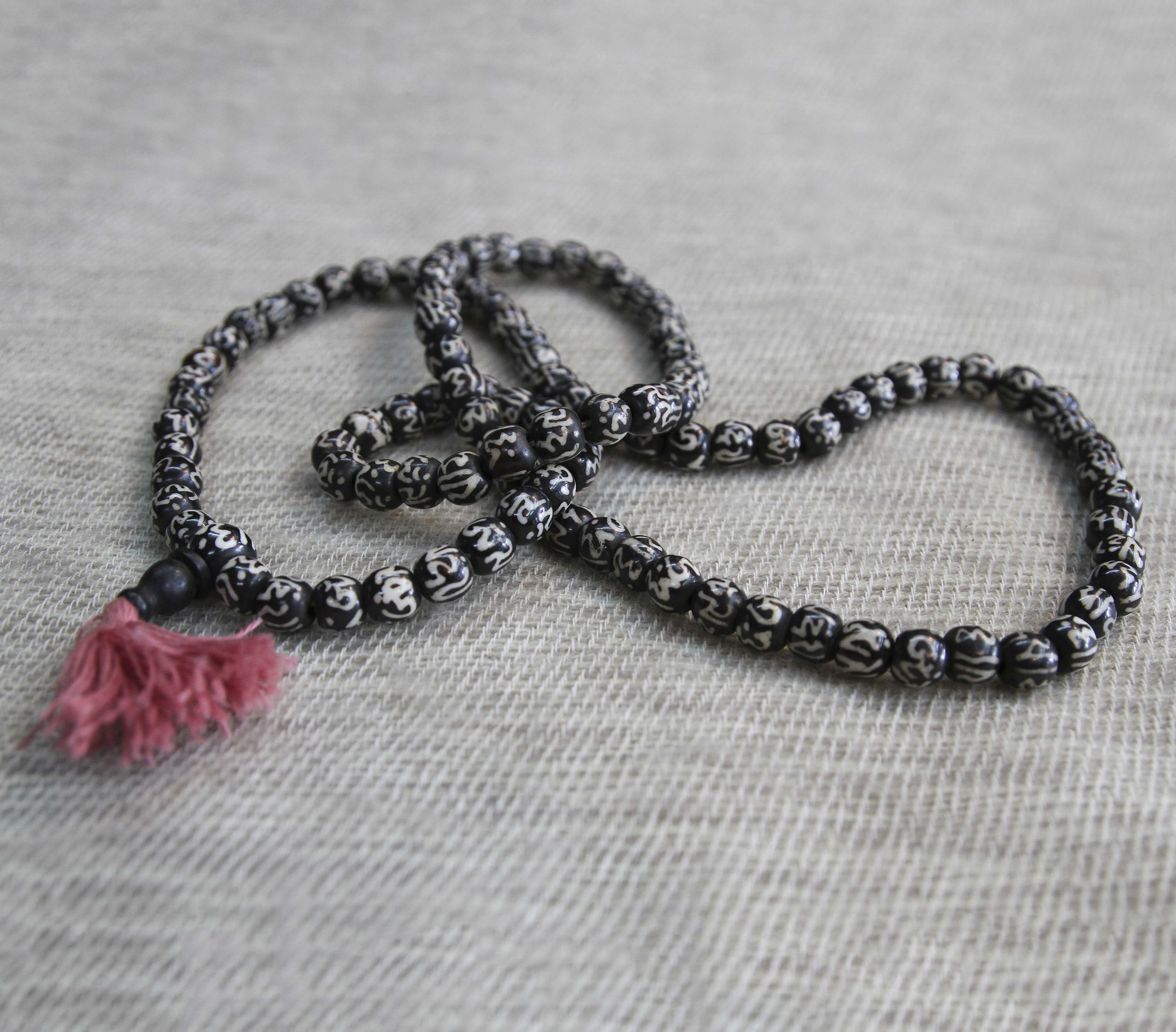 Himalayan Bone Mala /Om Maane